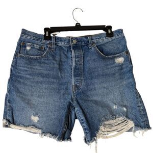 Levi's 501 Distressed Denim Shorts Womens Sz W33 6 inch Inseam Button Fly